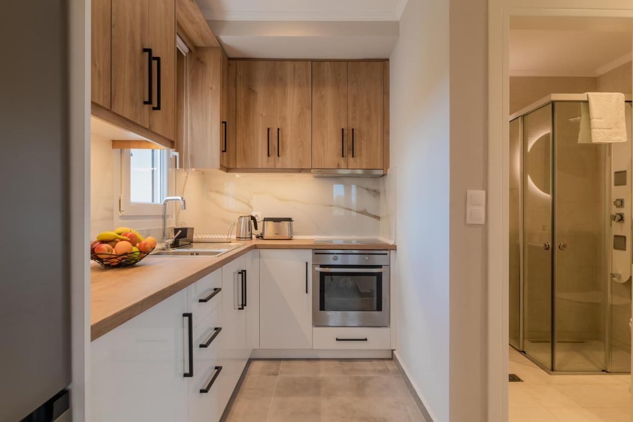 Melena Premium Suites Roda  Buitenkant foto