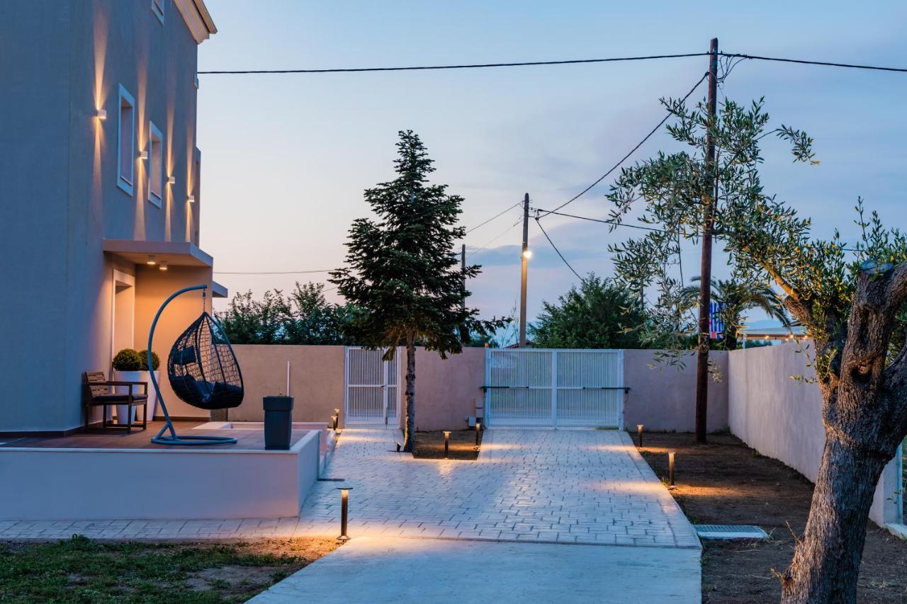 Melena Premium Suites Roda  Buitenkant foto