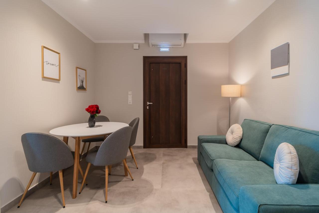 Melena Premium Suites Roda  Buitenkant foto