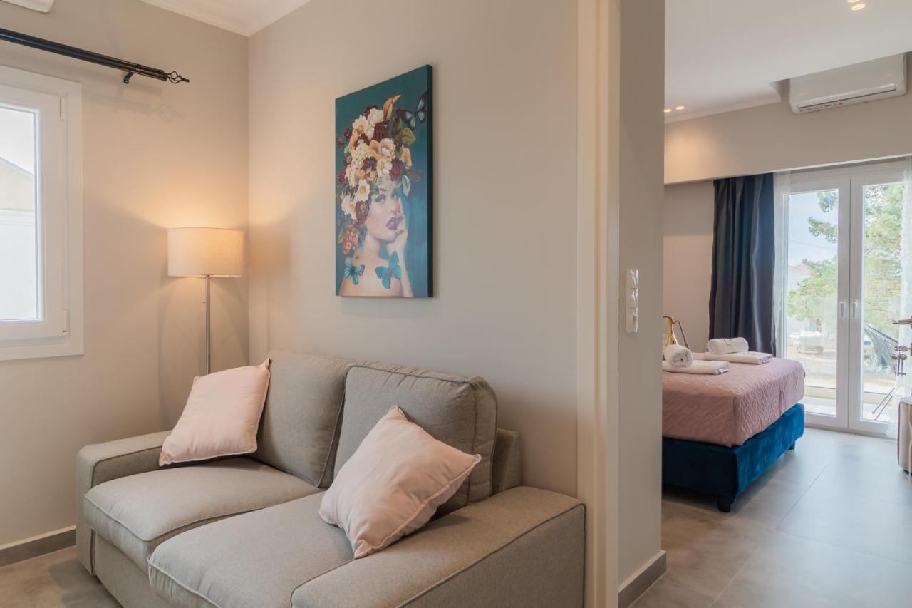 Melena Premium Suites Roda  Buitenkant foto